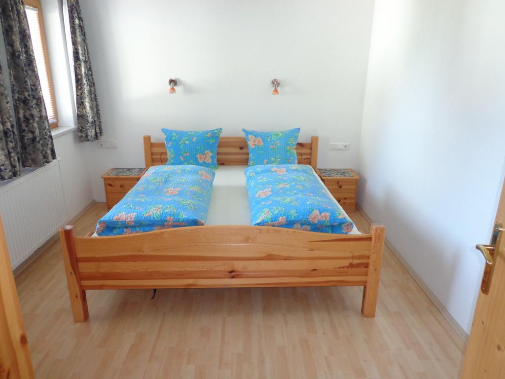 Sterzingerhof Apartment นอยชติฟ อิม ชตูไปทัล ภายนอก รูปภาพ