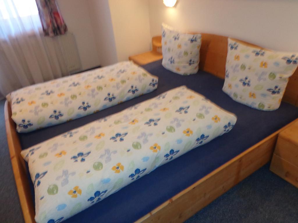 Sterzingerhof Apartment นอยชติฟ อิม ชตูไปทัล ห้อง รูปภาพ