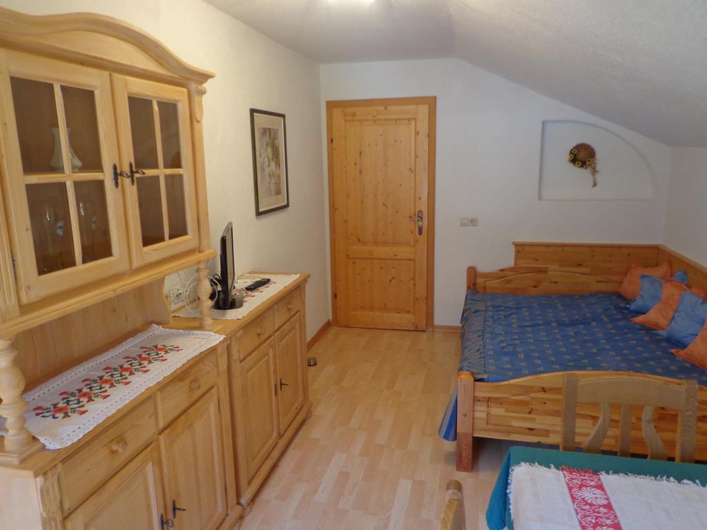Sterzingerhof Apartment นอยชติฟ อิม ชตูไปทัล ภายนอก รูปภาพ