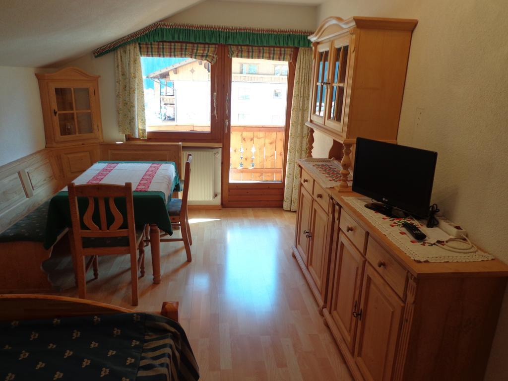 Sterzingerhof Apartment นอยชติฟ อิม ชตูไปทัล ห้อง รูปภาพ