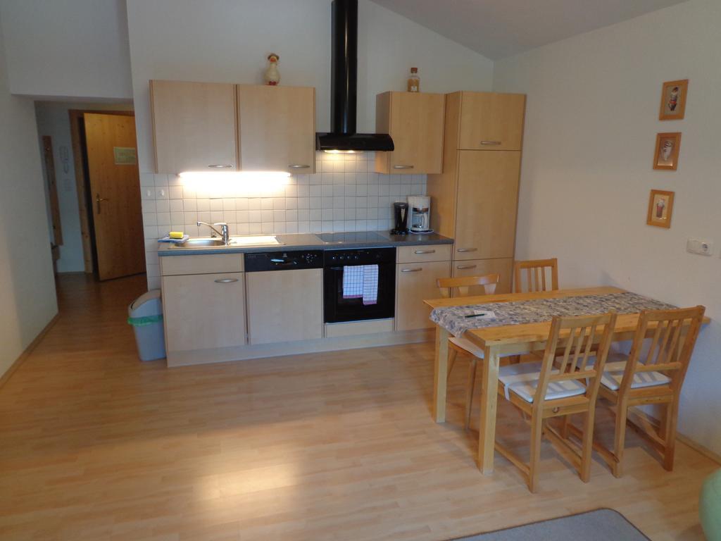 Sterzingerhof Apartment นอยชติฟ อิม ชตูไปทัล ห้อง รูปภาพ