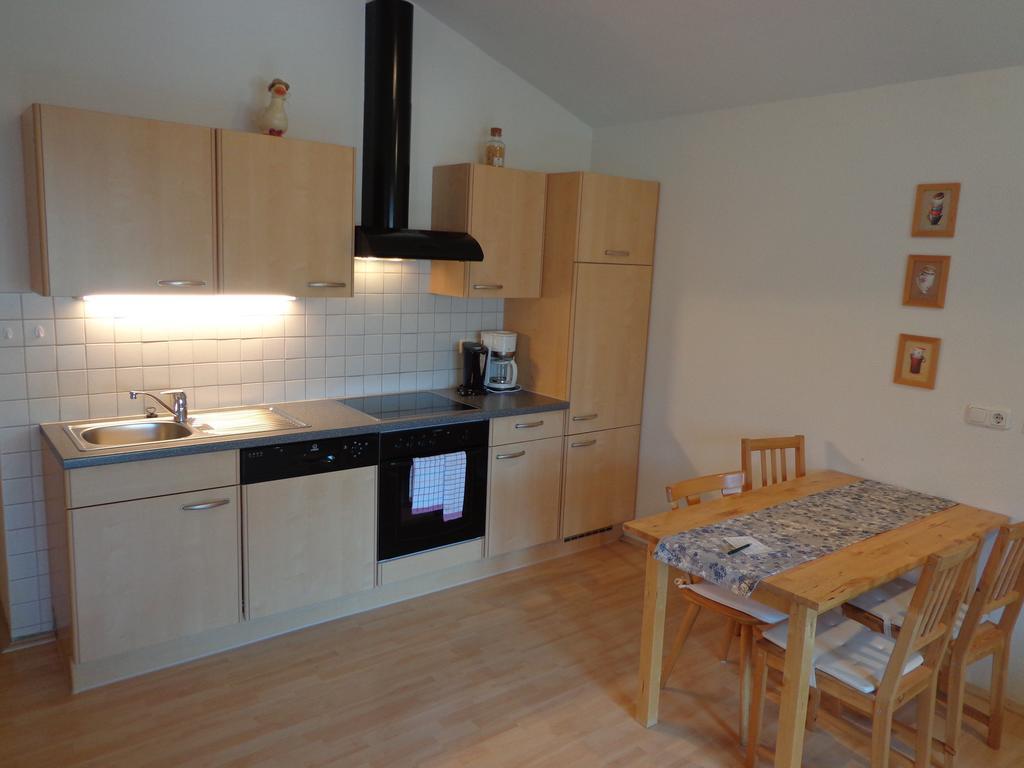 Sterzingerhof Apartment นอยชติฟ อิม ชตูไปทัล ห้อง รูปภาพ