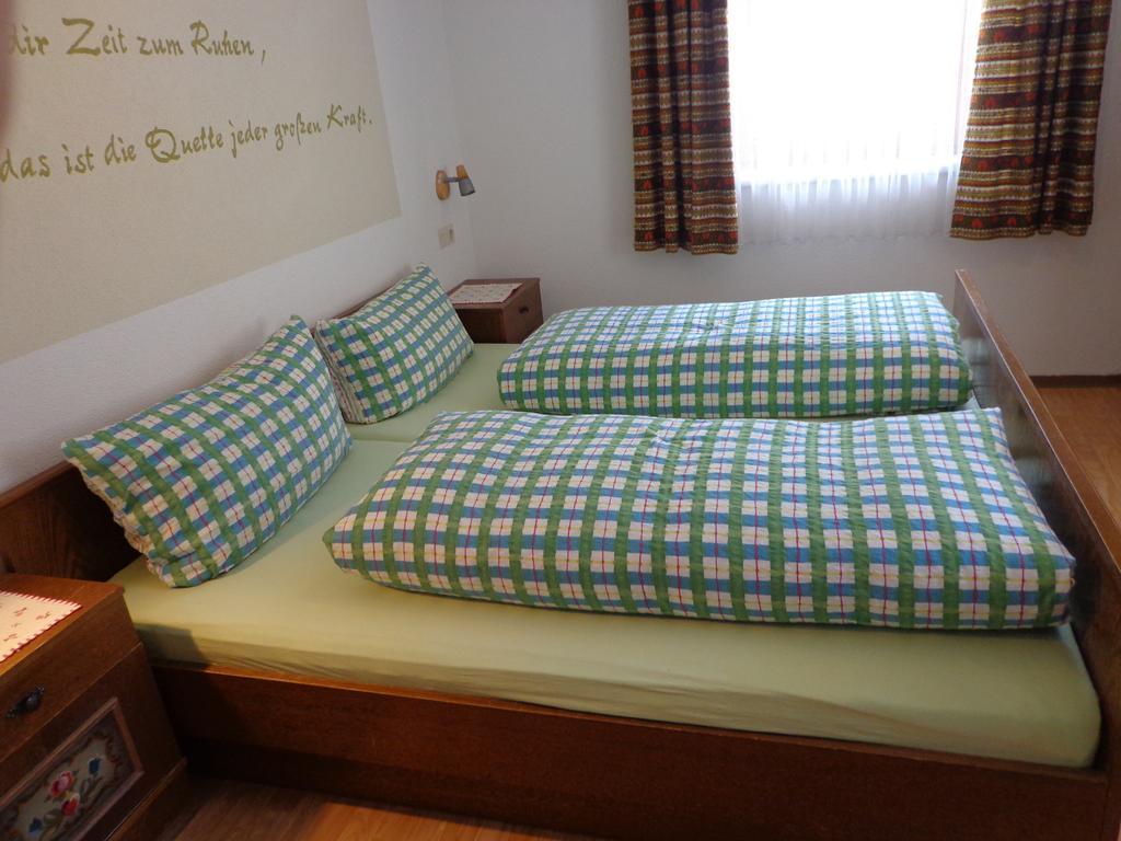 Sterzingerhof Apartment นอยชติฟ อิม ชตูไปทัล ภายนอก รูปภาพ