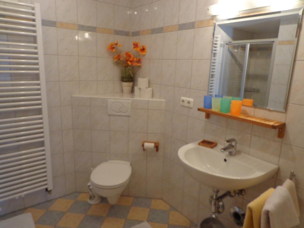 Sterzingerhof Apartment นอยชติฟ อิม ชตูไปทัล ห้อง รูปภาพ