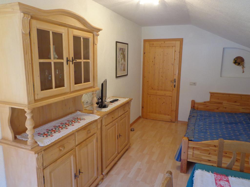 Sterzingerhof Apartment นอยชติฟ อิม ชตูไปทัล ภายนอก รูปภาพ