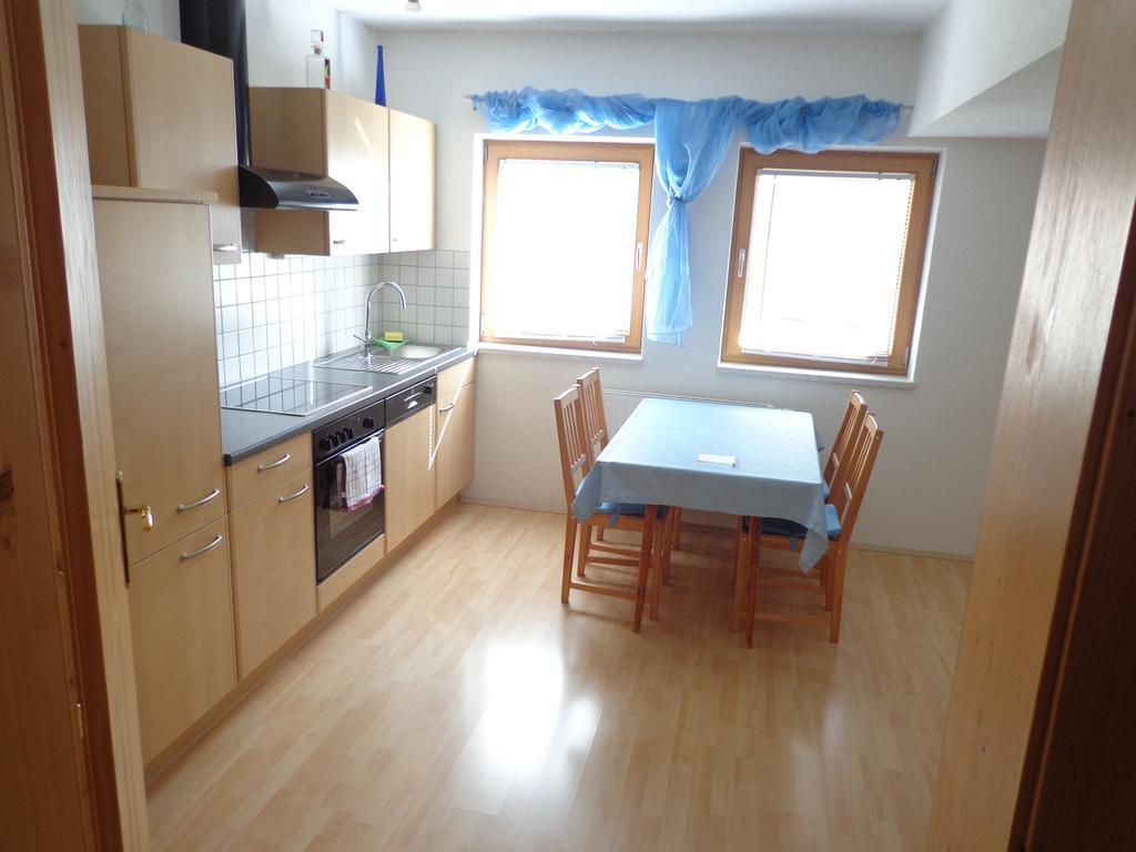 Sterzingerhof Apartment นอยชติฟ อิม ชตูไปทัล ห้อง รูปภาพ